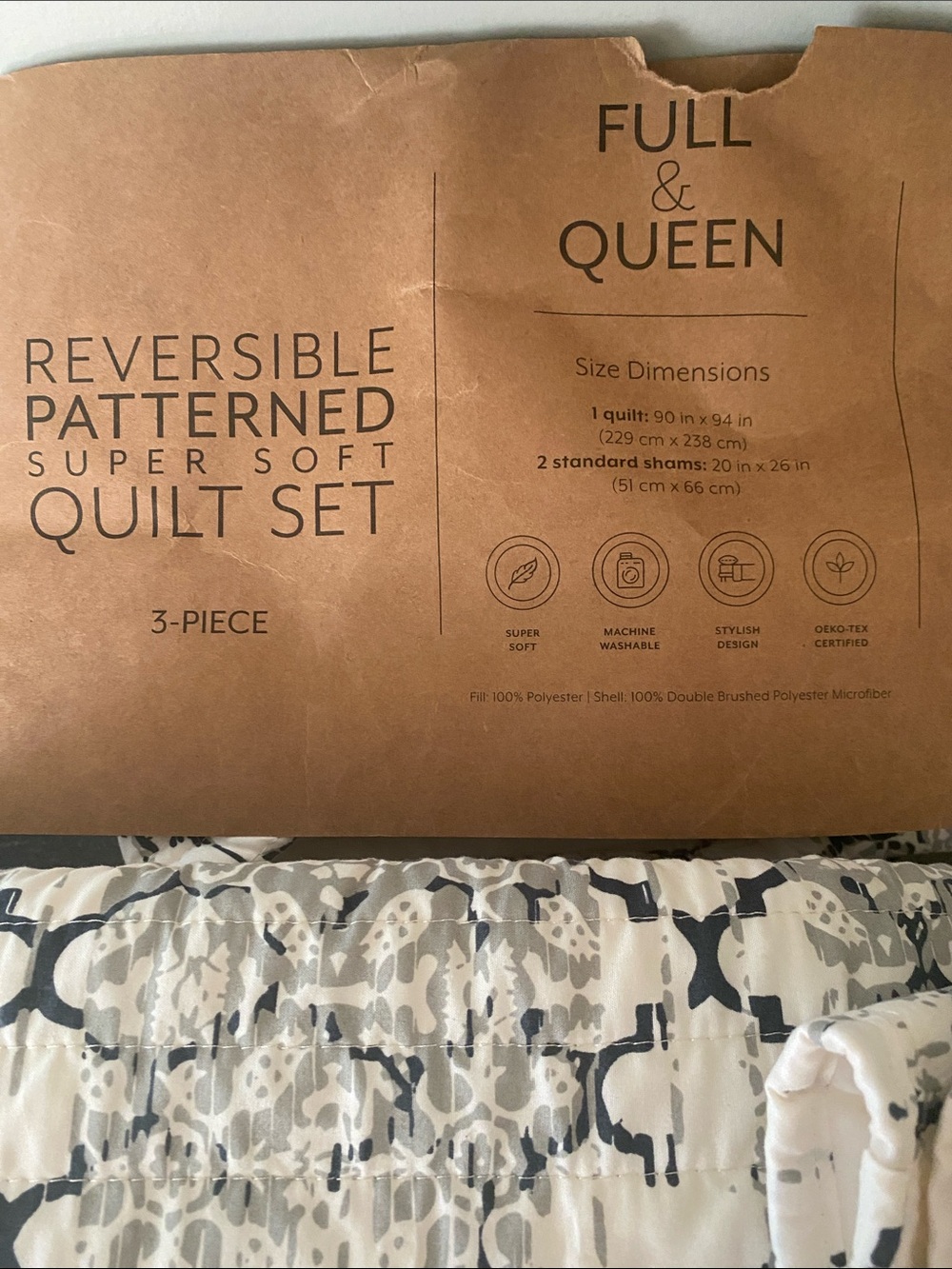 Reversible Quilt Set - Cream & Gray Pattern - Picture 2 of 7